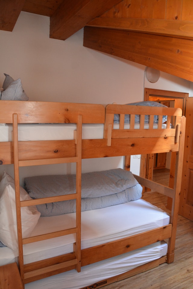 Kinderschlafzimmer Ferienwohnung Engadin für 4 Personen